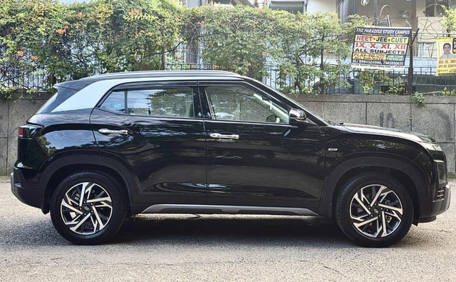 Second-hand 2024 Hyundai Creta SX Tech iVT for sale in New Delhi-5