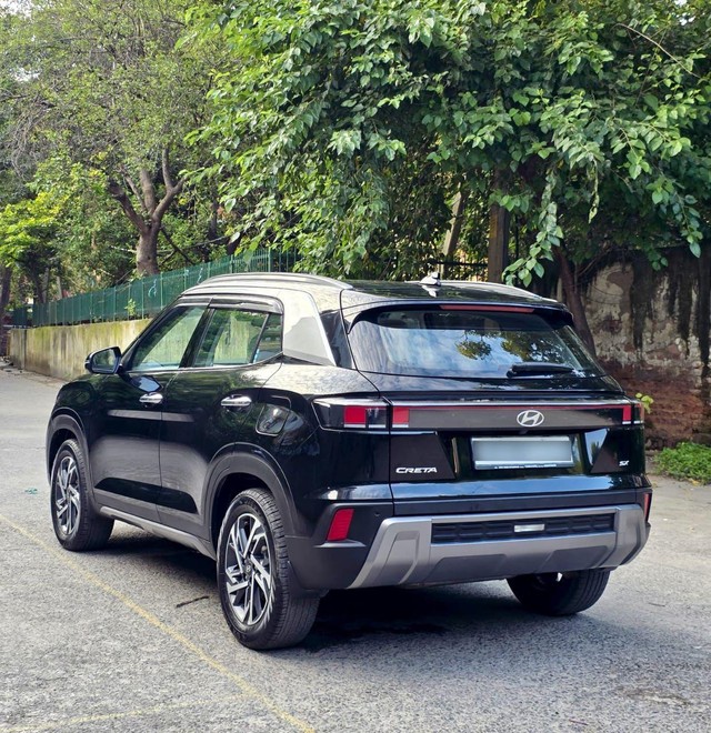 Second-hand 2024 Hyundai Creta SX Tech iVT for sale in New Delhi-14