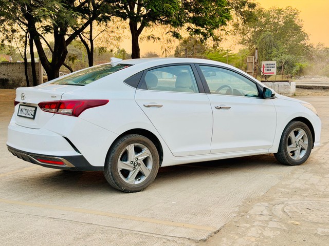 Second-hand 2022 Hyundai Verna SX for sale in Pune-2
