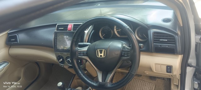 Honda City V MT Second-hand 2012 Honda City V MT for sale in Chennai-11