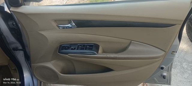 Honda City V MT Second-hand 2012 Honda City V MT for sale in Chennai-2