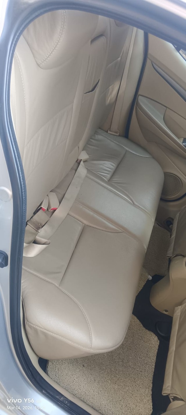 Honda City V MT Second-hand 2012 Honda City V MT for sale in Chennai-5