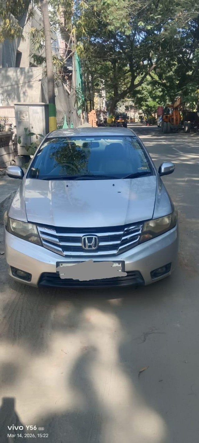 Honda City V MT Second-hand 2012 Honda City V MT for sale in Chennai-12