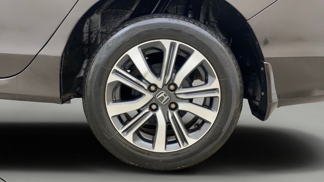 Second-hand 2018 Honda City i-VTEC V for sale in Hyderabad-27