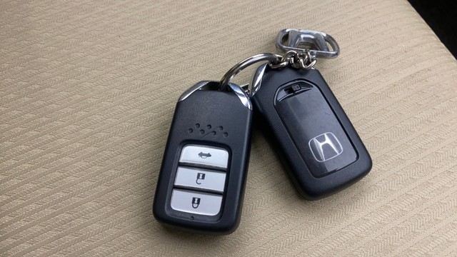 Second-hand 2018 Honda City i-VTEC V for sale in Hyderabad-21