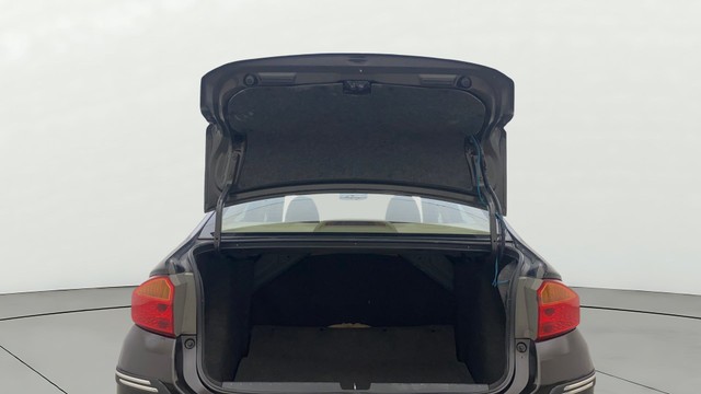 Second-hand 2018 Honda City i-VTEC V for sale in Hyderabad-20