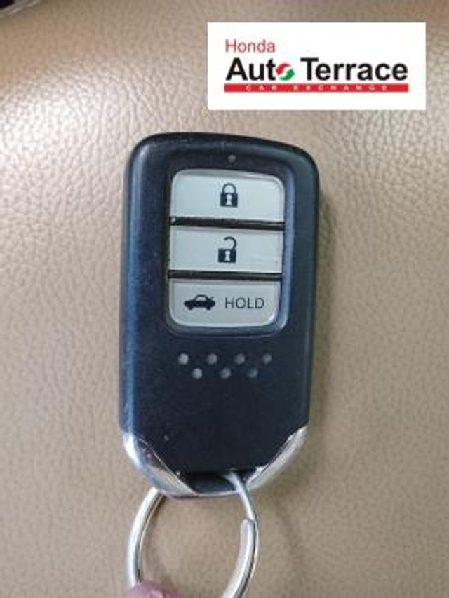 Honda Amaze V CVT Petrol Second-hand 2018 Honda Amaze V CVT Petrol for sale in Chennai-14