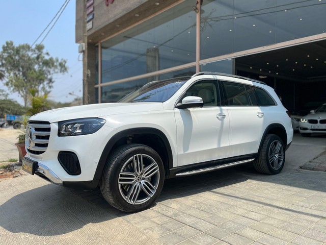 Mercedes-Benz GLS 450d 4matic Second-hand 2024 Mercedes-Benz GLS 450d 4matic for sale in Bangalore-7