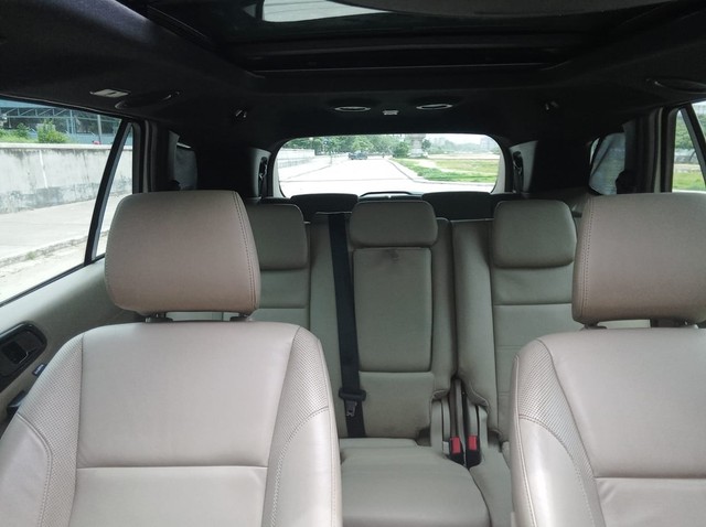 Second-hand 2018 Ford Endeavour 3.2 Titanium AT 4X4 for sale in Ahmedabad-5