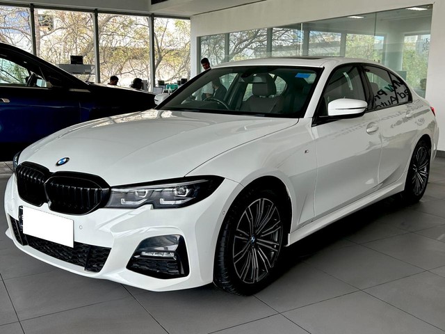 BMW 3 Series 330i M Sport Second-hand 2022 BMW 3 Series 330i M Sport for sale in Gurgaon-13