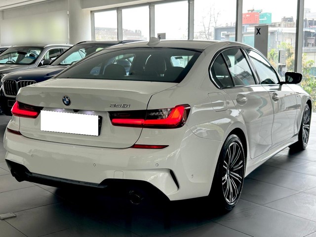 BMW 3 Series 330i M Sport Second-hand 2022 BMW 3 Series 330i M Sport for sale in Gurgaon-23