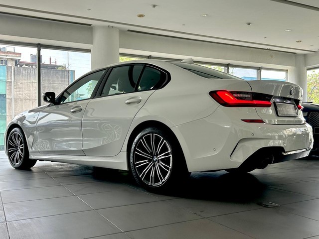 BMW 3 Series 330i M Sport Second-hand 2022 BMW 3 Series 330i M Sport for sale in Gurgaon-2