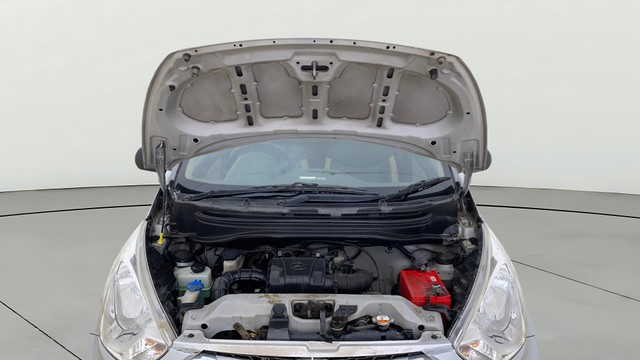 Second-hand 2016 Hyundai EON Era Plus for sale in Ahmedabad-9