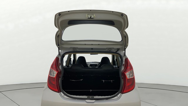 Second-hand 2016 Hyundai EON Era Plus for sale in Ahmedabad-20