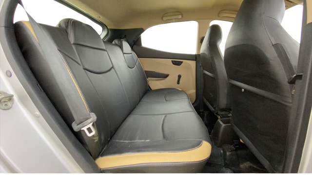 Second-hand 2016 Hyundai EON Era Plus for sale in Ahmedabad-16