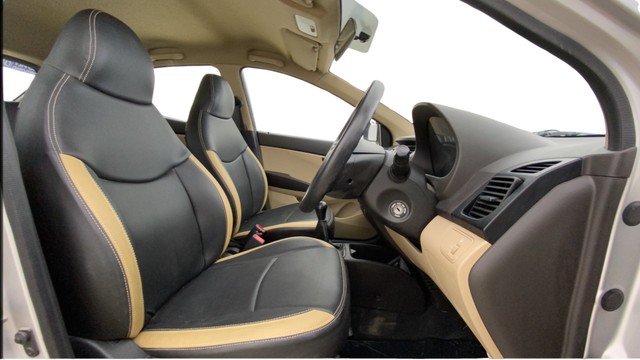 Second-hand 2016 Hyundai EON Era Plus for sale in Ahmedabad-15