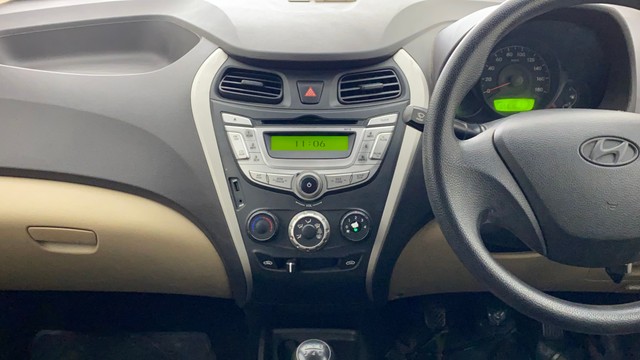 Second-hand 2016 Hyundai EON Era Plus for sale in Ahmedabad-22