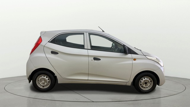 Second-hand 2016 Hyundai EON Era Plus for sale in Ahmedabad-1