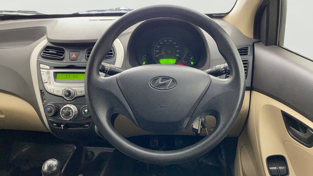 Second-hand 2016 Hyundai EON Era Plus for sale in Ahmedabad-12