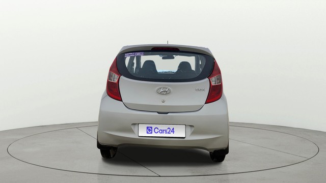 Second-hand 2016 Hyundai EON Era Plus for sale in Ahmedabad-3