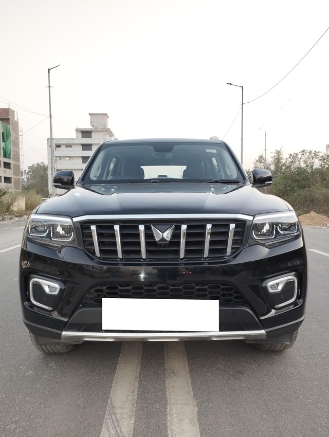 Mahindra Scorpio N Z8L Diesel AT Second-hand 2025 Mahindra Scorpio N Z8L Diesel AT for sale in New Delhi-9
