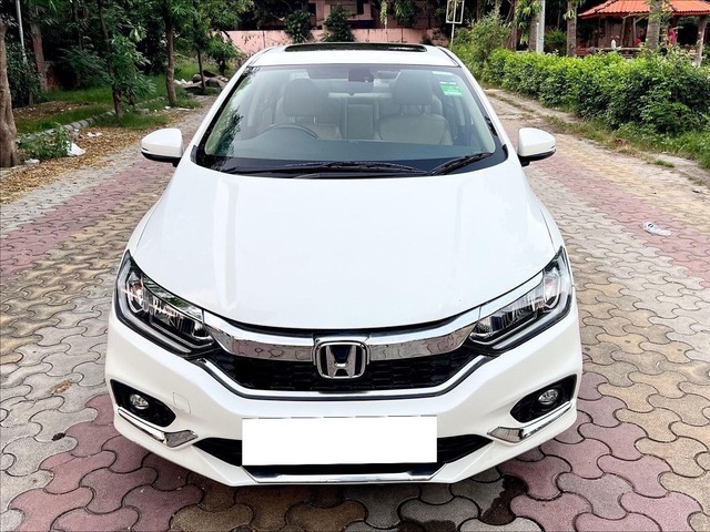 Second-hand 2018 Honda City Anniversary i-VTEC CVT ZX for sale in New Delhi-6