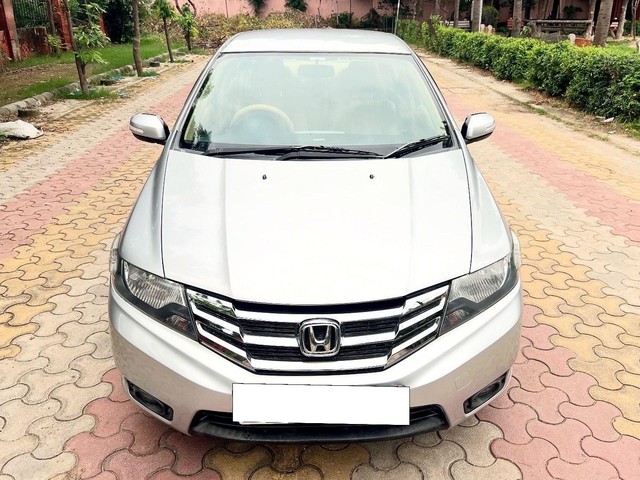 Second-hand 2014 Honda City i VTEC CVT VX for sale in New Delhi-3