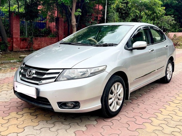 Second-hand 2014 Honda City i VTEC CVT VX for sale in New Delhi-2