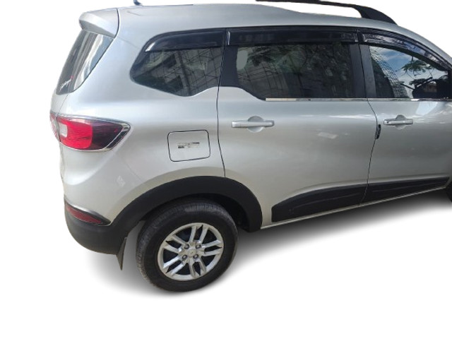 Second-hand 2024 Renault Triber RXT EASY-R AMT for sale in Coimbatore-6