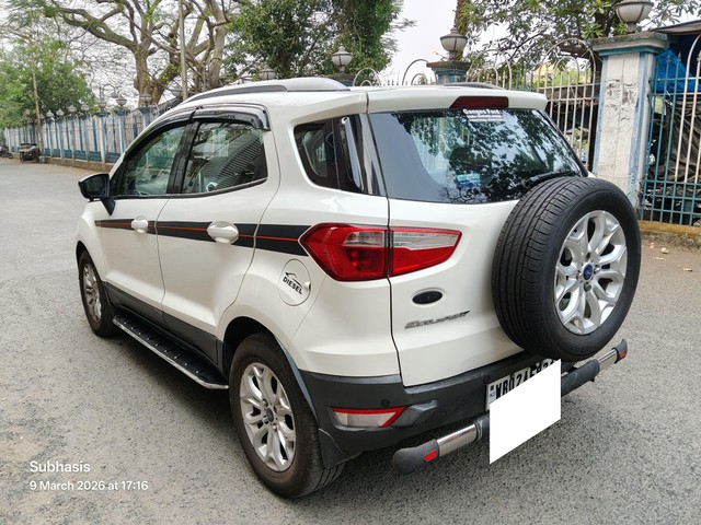Second-hand 2014 Ford Ecosport 1.5 DV5 MT Titanium for sale in Kolkata-3