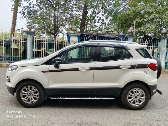 Second-hand 2014 Ford Ecosport 1.5 DV5 MT Titanium for sale in Kolkata-4