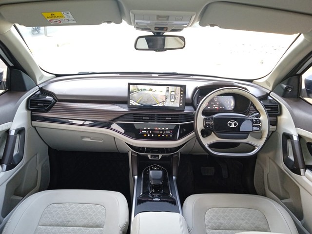 Second-hand 2024 Tata Safari Accomplished Plus AT for sale in Ahmedabad-5