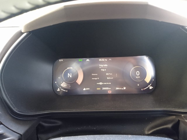 Second-hand 2024 Tata Safari Accomplished Plus AT for sale in Ahmedabad-9