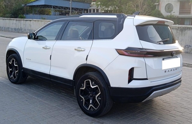 Second-hand 2024 Tata Safari Accomplished Plus AT for sale in Ahmedabad-3