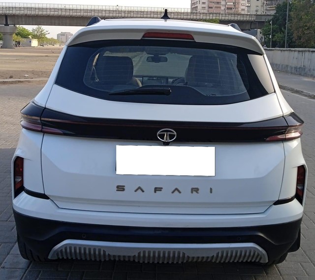 Second-hand 2024 Tata Safari Accomplished Plus AT for sale in Ahmedabad-2