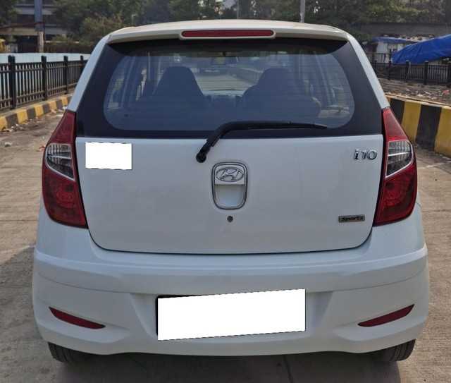 Second-hand 2012 Hyundai i10 Sportz AT for sale in Mumbai-5