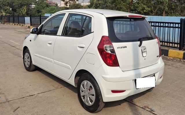 Second-hand 2012 Hyundai i10 Sportz AT for sale in Mumbai-1