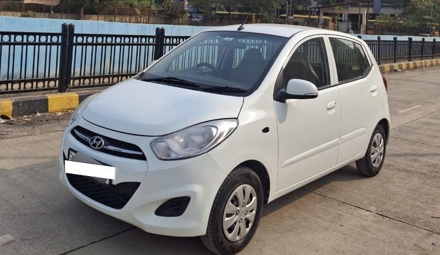 Second-hand 2012 Hyundai i10 Sportz AT for sale in Mumbai-2