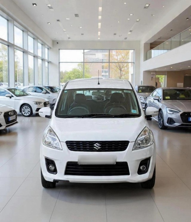 Second-hand 2013 Maruti Suzuki Ertiga VXI for sale in New Delhi-3