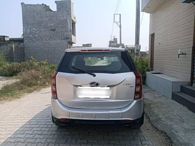 Second-hand 2013 Mahindra XUV500 W6 2WD for sale in Ludhiana-3