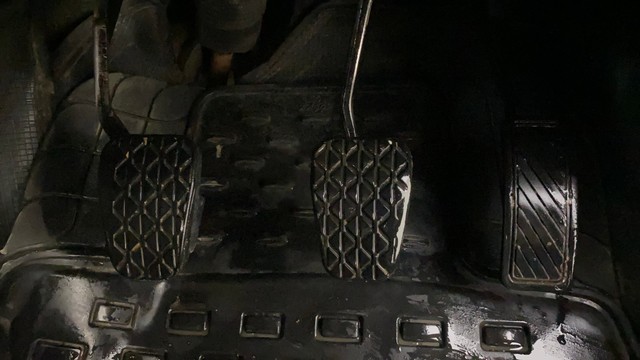 Ford Ecosport 1.5 TDCi Trend BSIV Second-hand 2016 Ford Ecosport 1.5 TDCi Trend BSIV for sale in Ahmedabad-14