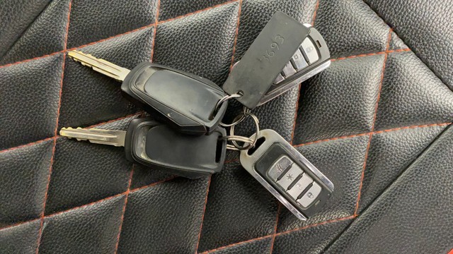 Mahindra KUV 100 mFALCON G80 K2 Second-hand 2018 Mahindra KUV 100 mFALCON G80 K2 for sale in Ahmedabad-21