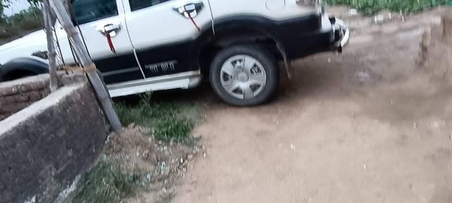 Second-hand 2017 Mahindra Scorpio 1.99 S4 Plus 4WD for sale in Sasaram-4