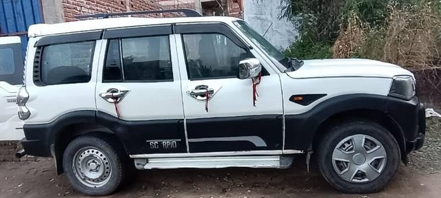 Second-hand 2017 Mahindra Scorpio 1.99 S4 Plus 4WD for sale in Sasaram-1