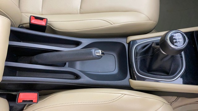 Honda City ZX MT Second-hand 2021 Honda City ZX MT for sale in Ahmedabad-13