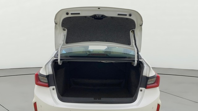 Honda City ZX MT Second-hand 2021 Honda City ZX MT for sale in Ahmedabad-20