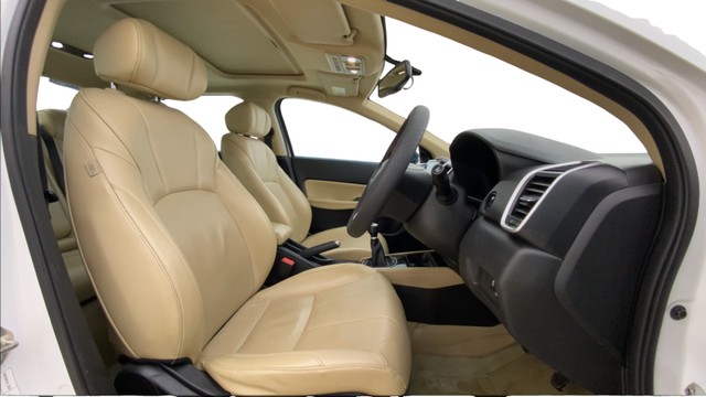 Honda City ZX MT Second-hand 2021 Honda City ZX MT for sale in Ahmedabad-15