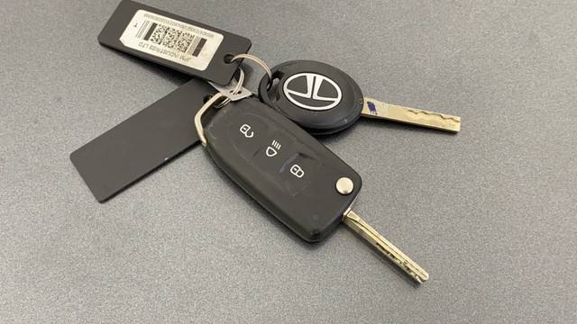 Tata Tiago XZ 2020-2022 Second-hand 2020 Tata Tiago XZ 2020-2022 for sale in Ahmedabad-21