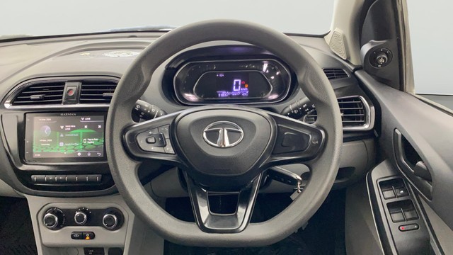 Tata Tiago XZ 2020-2022 Second-hand 2020 Tata Tiago XZ 2020-2022 for sale in Ahmedabad-12