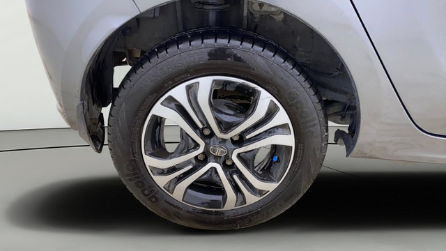 Tata Tiago XZ 2020-2022 Second-hand 2020 Tata Tiago XZ 2020-2022 for sale in Ahmedabad-24